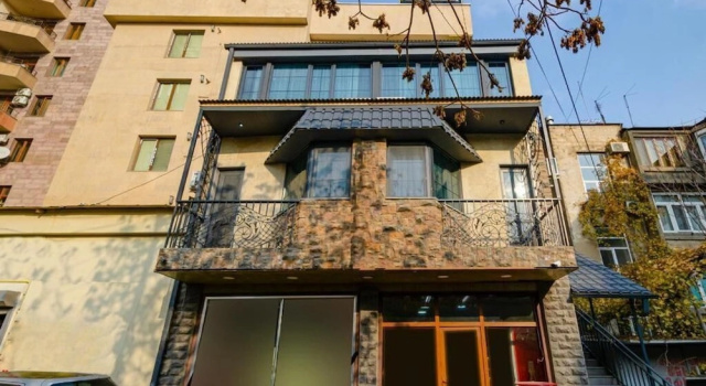 La Torre Hotel, Prenota Hotel Erevan Armenia, vicino a Kaskad Yerevan