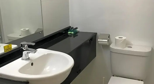 Номер Standard с видом на внутренний двор Normanton Park Hotel, BW Signature Collection