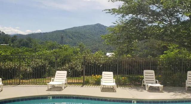 Gatlinburg Chateau 407, Забронировать Апартаменты/квартира Отели Гатлинберг с бассейном, Бассейн