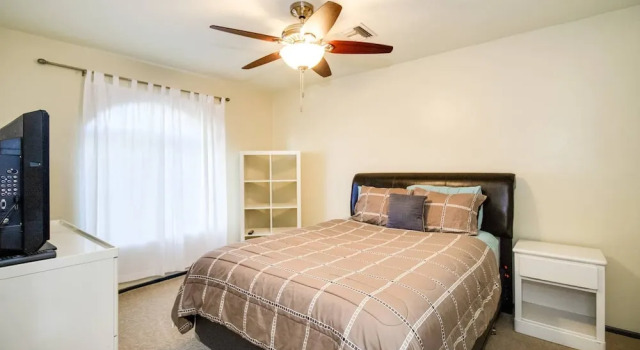 Студия с 6 комнатами North Phoenix 6 Bedroom With Guest House & Pool!