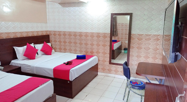 Om Palace Hotel