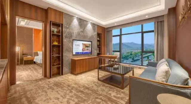Люкс Deluxe Starway Hotel (Chongqing Tongnan Avenue Branch)