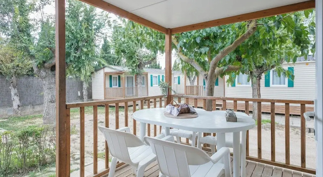Бунгало Comfort Camping Castell Montgrí