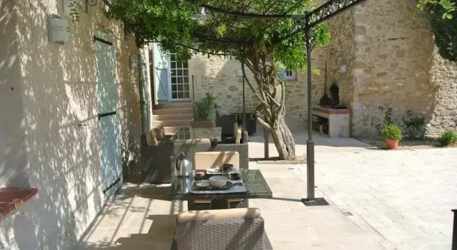 Le Chant Des Oliviers, Book Hotel Hoteller i Trets med pool, Swimmingpool