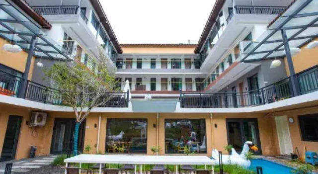 Huahai Yunsu (Chongdugou Central Performance Square), Book Hotel Luoyang Henan