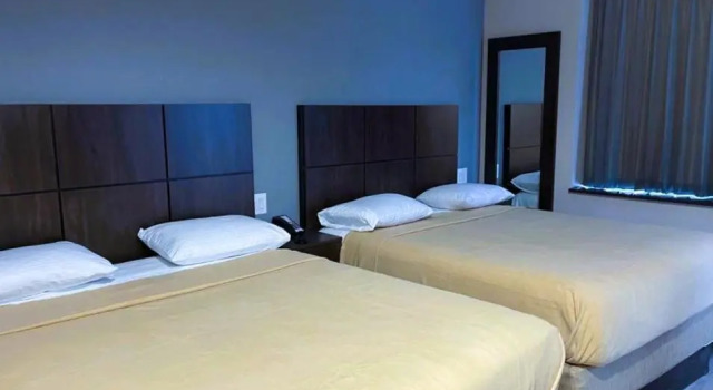 Двухместный номер Standard Royal Hotel Bronx