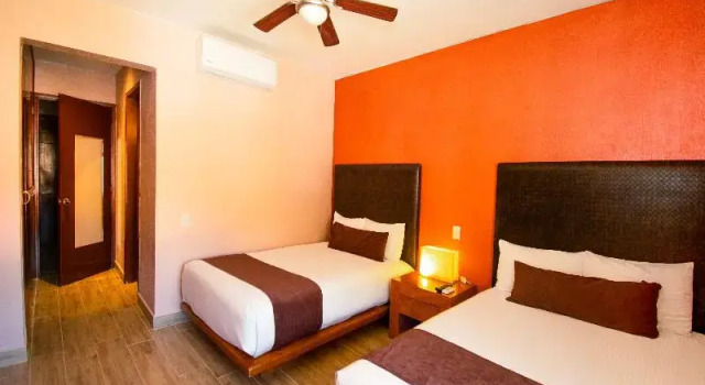 Четырёхместный полулюкс Hotel Suites Corazón Mexicano