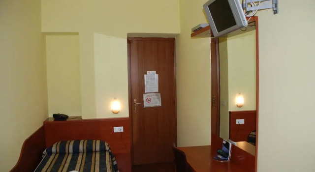 Одноместный номер Standard Hotel Bogart 2