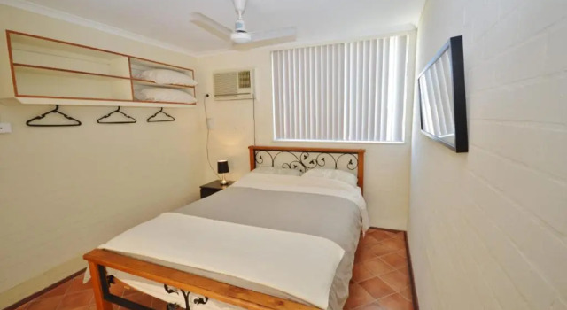 Sun River Chalet 10 Kalbarri WA, Забронировать Шале Коттеджи Калбарри, рядом с Kalbarri Family Entertainment Centre, Коттедж