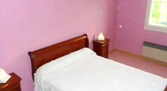 House With 2 Bedrooms in Saint-laurent-la-roche, With Enclosed Garden, Đặt Nhà nghỉ dưỡng La Chailleuse Pháp