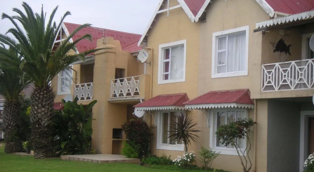 Martinique Cove 38, Buchen Sie Ferienhaus Jeffreys Bay Route 62