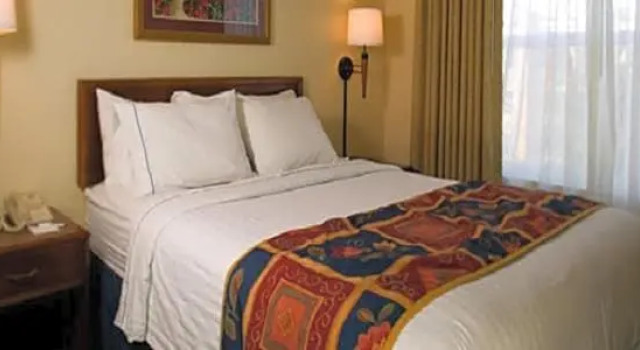 Luksusowy czteroosobowy suite Stay Inn & Suites