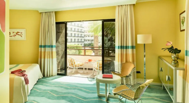 Двухместный номер Deluxe с балконом Seaside Palm Beach