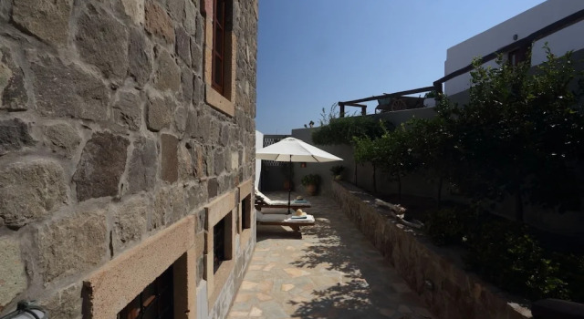 Diamond Villa