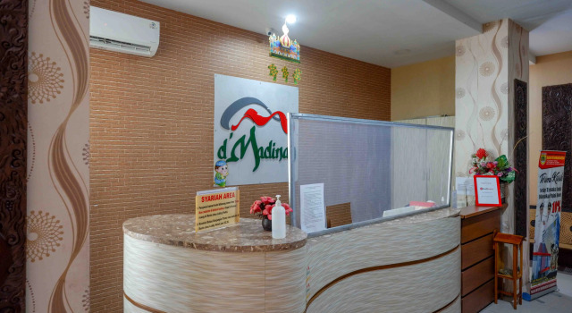 RedDoorz Plus Syariah near Laweyan Solo, Prenota Hotel Lawean Central Java