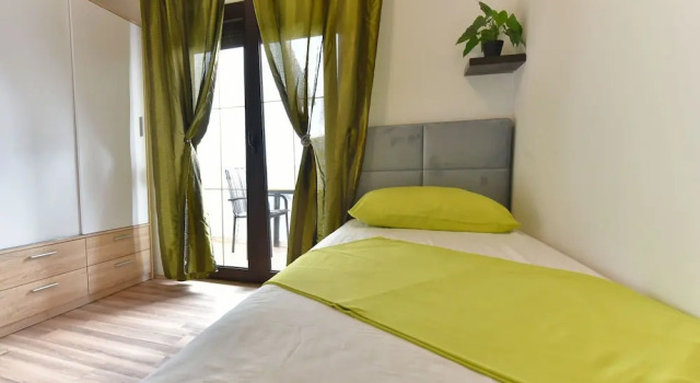 Apartments Helena, Prenota Appartamento Hotel a Isole Quarnerine con parcheggio, Parcheggio