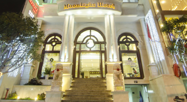 Moonlight Hotel & Suites - Highfloor view of the city center and Dragon Bridge, Забронировать Отель Отели Дананга муниципалитета 3 звезды, рядом с Музей изящных искусств Дананга, 3*