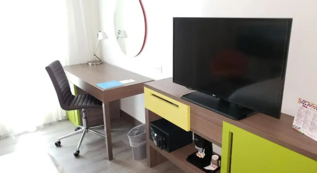 Четырёхместный номер Standard Hampton by Hilton Medellin
