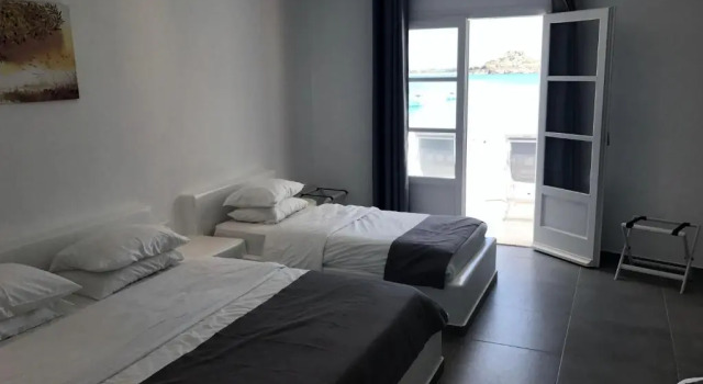 Трёхместный номер Deluxe с видом на море Acrogiali Beachfront Hotel Mykonos