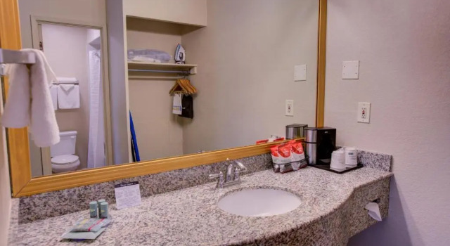 Семейный номер Standard Best Western Sandman Hotel
