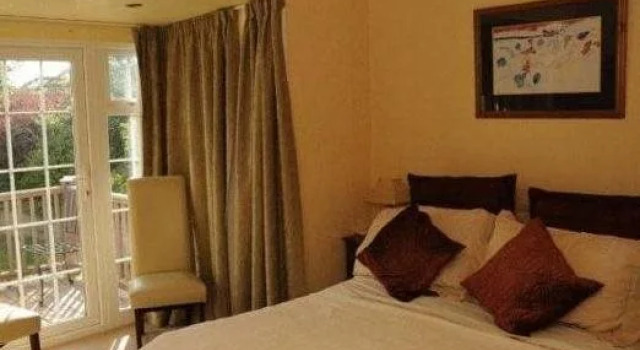 Cloneen, Book Hotel Tramore Waterford