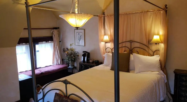 Полулюкс Greenbriar Inn