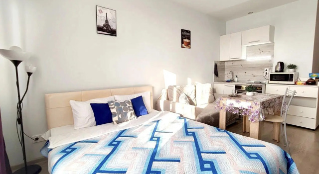 Студия с балконом Live in comfort на улице Высотная 11