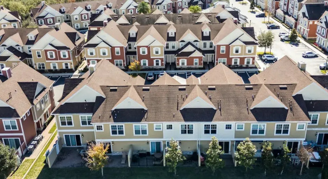 4 BR 4 BA | 7587 Sunny Dreams Lane