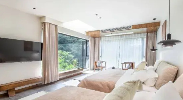Семейный люкс с видом на реку Taofanting·Xipan Cloud House Mountain-view Resort (Xiling Gorge Scenic Area Branch)
