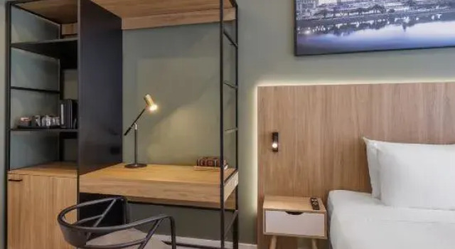 Номер Deluxe с видом на бассейн Park Inn by Radisson Melbourne Carlton