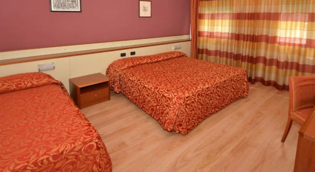 Standard Dreier Zimmer Hotel Eolo