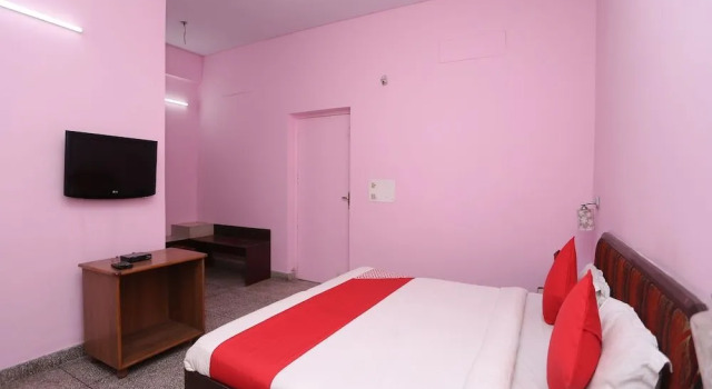 OYO 33385 Hotel Mandakini, Rezervovat Hotel Déhrádún Uttarakhand
