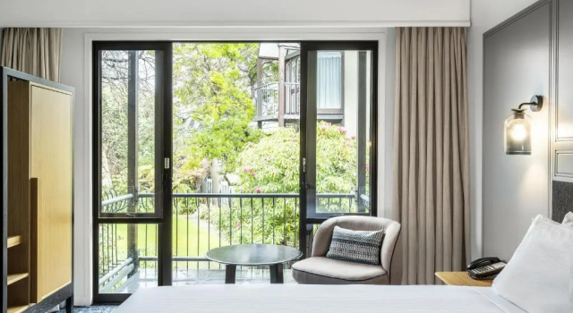 Двухместный номер Deluxe с балконом Chateau On The Park - Christchurch, A Doubletree By Hilton