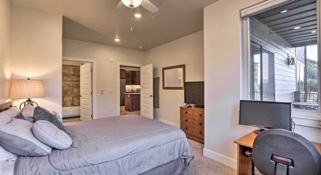 Апартаменты 1 Mi to Ski Slopes! Mtn-view Condo in Keystone