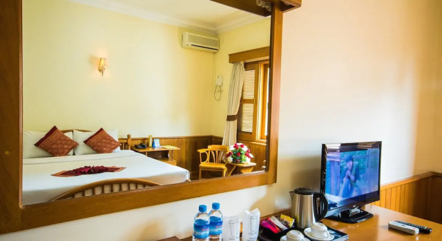 Camera doppia Standard Win Unity Pyin Oo Lwin