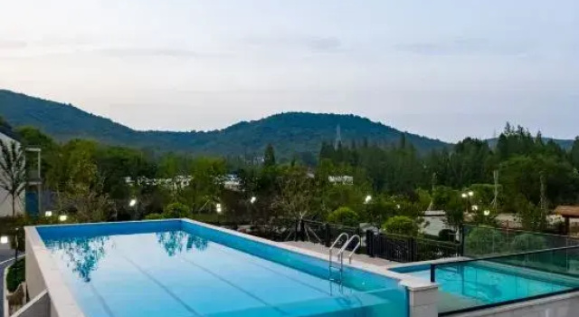 Nanjing Yinglu Wenquan Vacation Apartment, Prenota Appartamento Hotel a Nanchino con piscina, Piscina