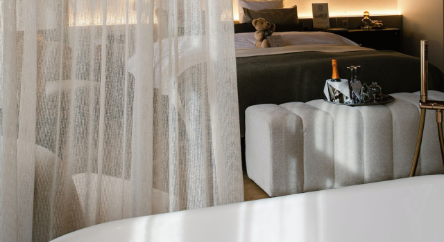 Номер Comfort The Burgundy - Boutique B&B