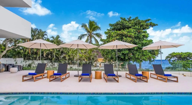 Коттедж Luxurious 12-bedroom Oceanfront Villa With Private Chef Butler Private Beach in Casa de Campo Resort