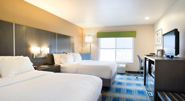 Четырёхместный номер Standard Garner Hotel Brookings by IHG