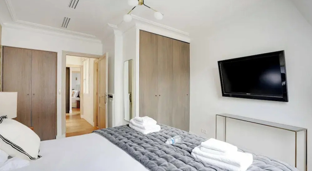 Sumptuous Apartment - 4ch/8p - Champs Elysaees, Забронировать Апартаменты/квартира Отели Парижа с парковкой, рядом с Буасьер, Парковка