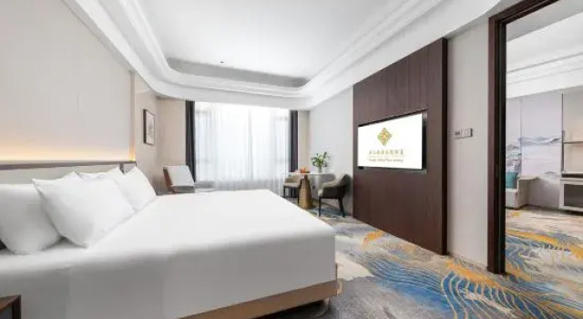 Люкс Deluxe Lujiang Hongfu Jinling Hotel
