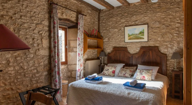 Номер Luxury Chambre dHôtes La Rossillonie
