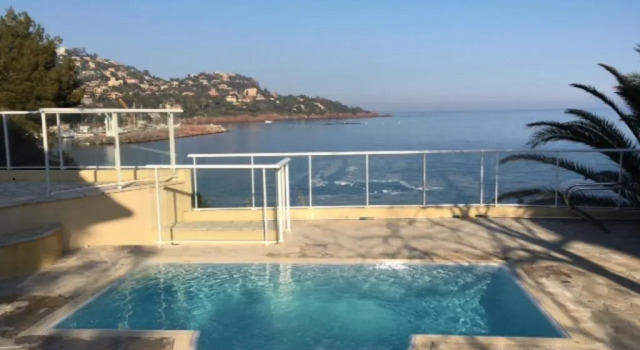 Вилла Villa Lou Cade, vue imprenable et plage privée, Théoule-sur-mer