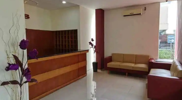 Aries Hotel Lampung, Book Hotel Hoteller i Hajimana med parkering, Parkering