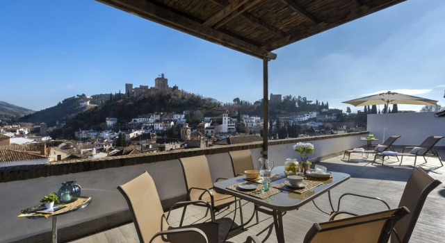 Hotel Plaza Nueva, Varaa Hotelli Albayzin 