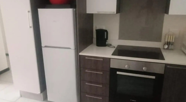Апартаменты Pool-bbq-3br-2baths-parking-safe-family-friendly