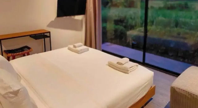 8 Valley KhaoYai