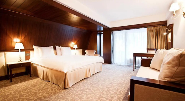 Полулюкс Hotel International