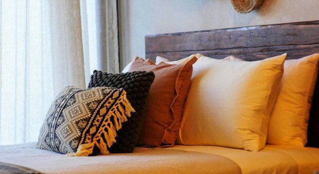 2 Br Apt. with Private Plunge Pool plus 2 other Common Pools, for up to 8 sleeps, Prenota Appartamento Zama 