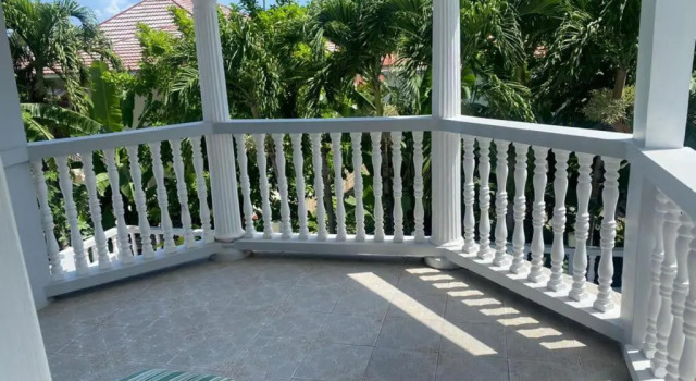 Коттедж 5 Bed Villa Sleeps 14 - Private Pool - Smart TVs